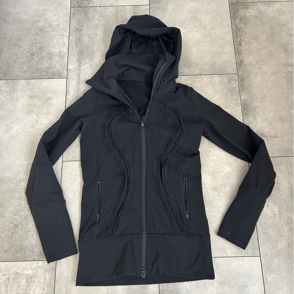 lululemon define jacket hooded limited edition ruffle logo 4